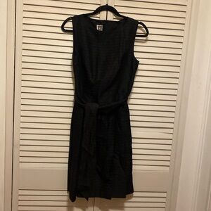 Black light weight with tie belt by Anne Klein